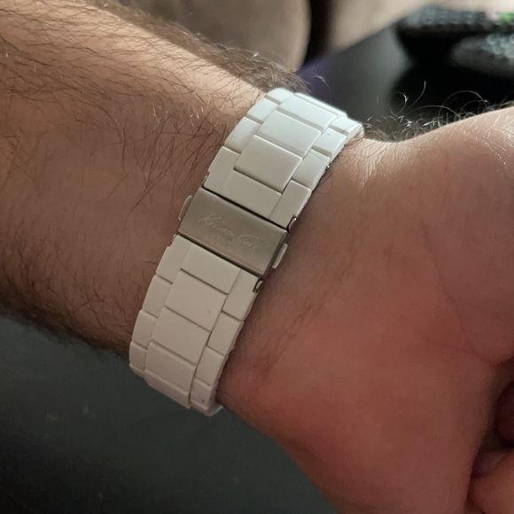 Kenneth Cole Men’s Watch - Picture 3 of 5